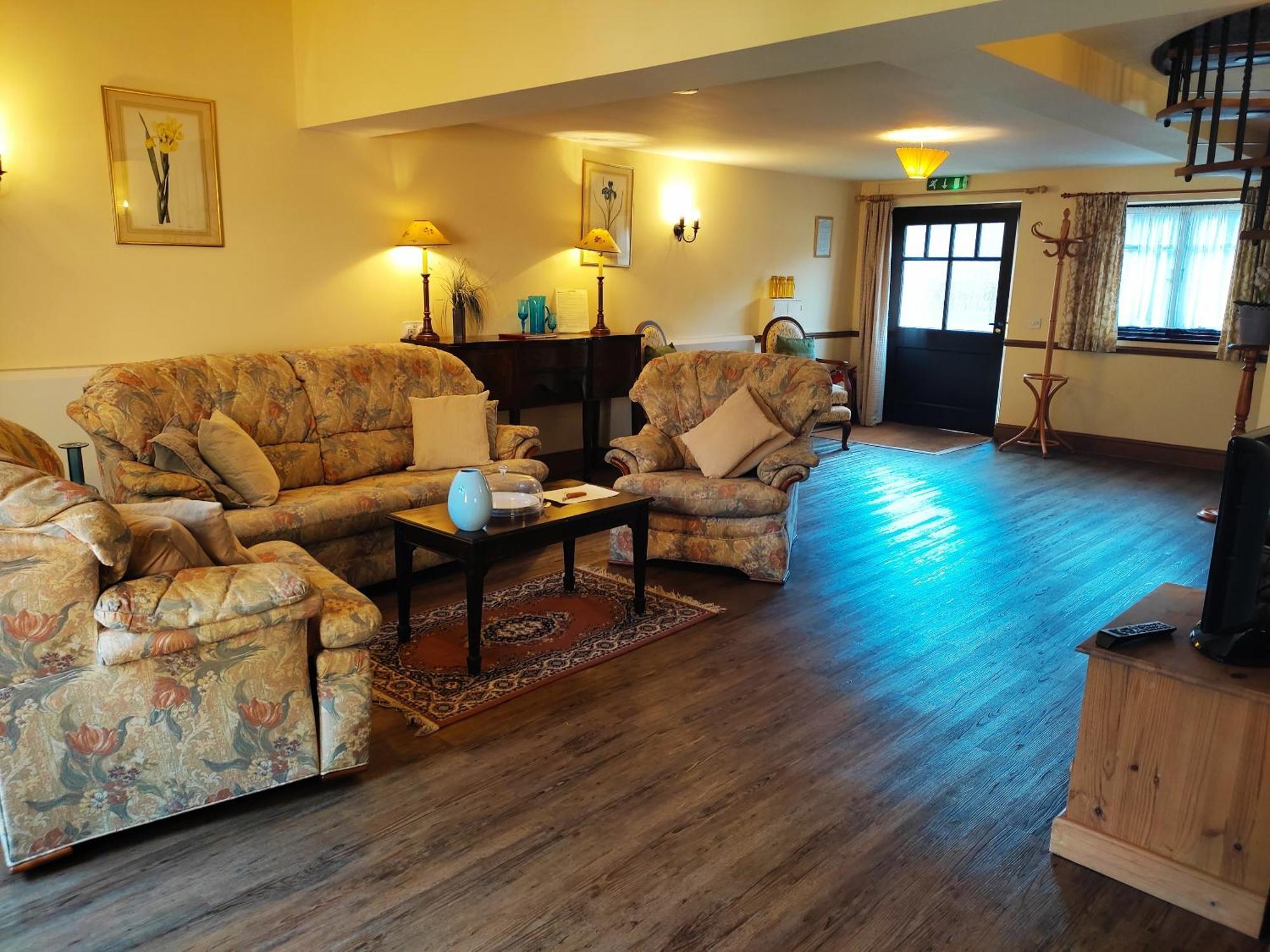 The Old Stables Self Catering Villa Salisbury Exteriör bild