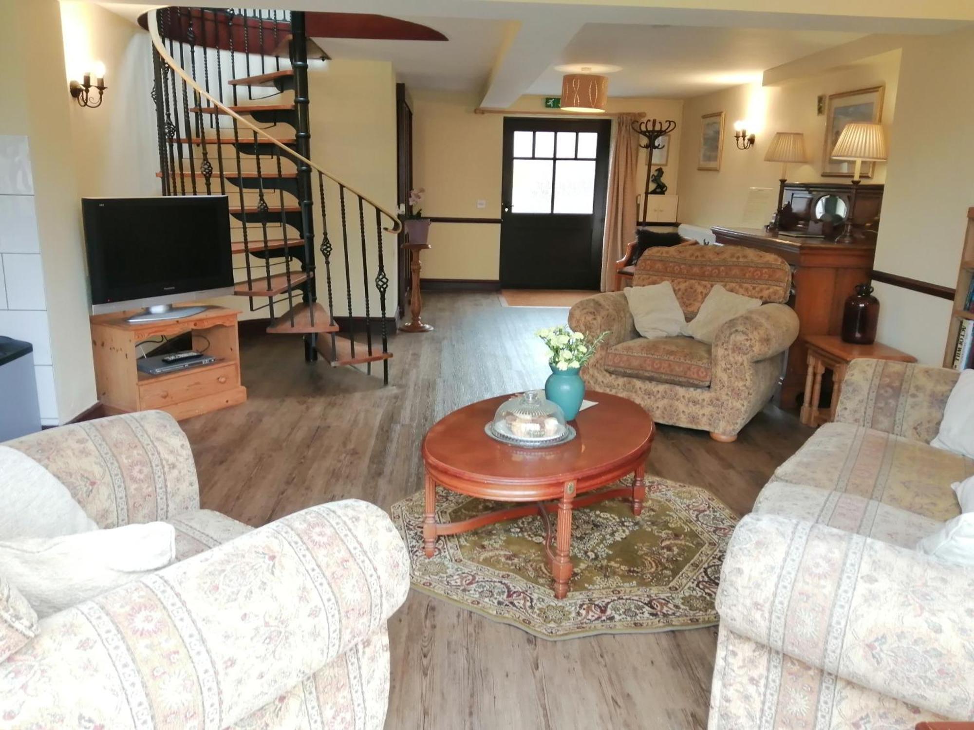 The Old Stables Self Catering Villa Salisbury Exteriör bild
