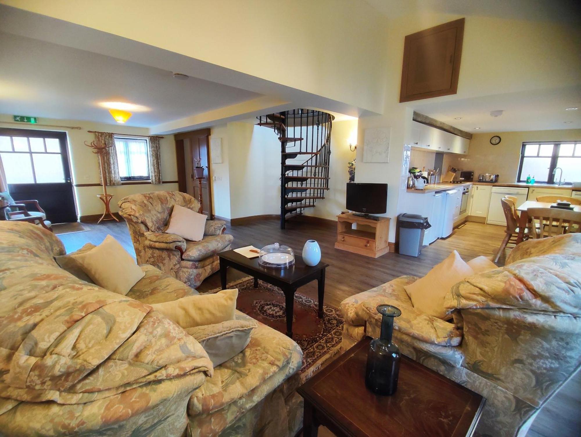The Old Stables Self Catering Villa Salisbury Exteriör bild